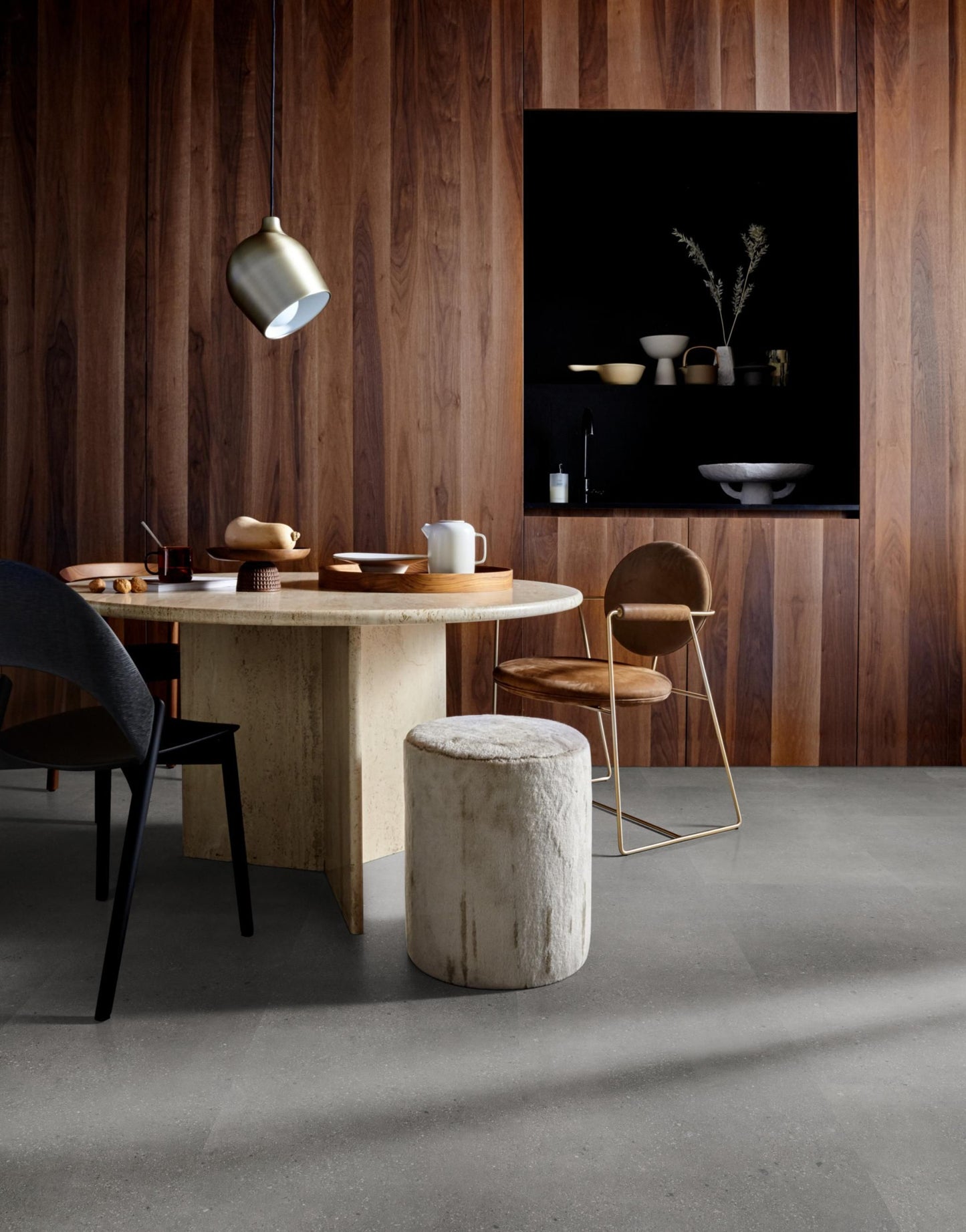 Composite dryback anthracite